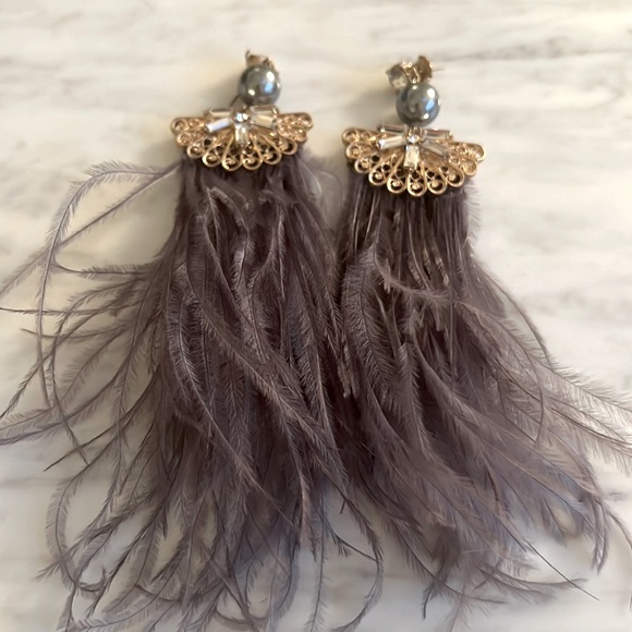 Jewelry - BELLE BY BADGLEY MISHKA Feather Statement Earrings